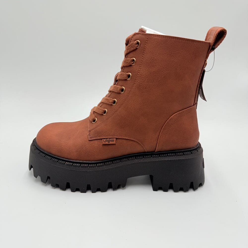 IMG_5513 Buffalo-Aspen Lace Up Warm - Image 1