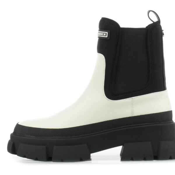 Steve Madden - Triumphal